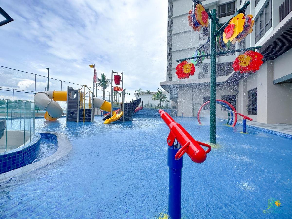 Bali Sea View Residences Melaka At Stayrene Exterior photo